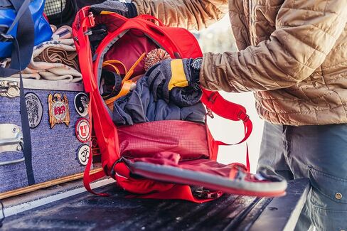 Gregory Mountain Products Targhee 26 Alpine Skiing Backpack in Kuwait