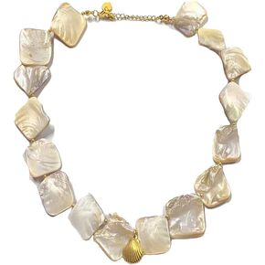 Irregular Pearl Choker for Women Summer Beach Shell Necklace Boho Conch Starfish Pendent Natural Freshwater Pearl Statement Necklace for Women
