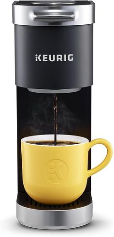 ماكينة صنع القهوة Keurig K-Mini Plus ذات الخدمة الفردية مع مجموعة تخزين K-Cup (أسود) مع سائل إزالة الترسبات و12 قطعة من الشواء الإيطالي (3 قطع) in Kuwait