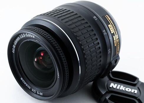 Nikon 18-55mm f/3.5-5.6G AF-S DX VR Nikkor Zoom Lens (Renewed) in Saudi Arabia
