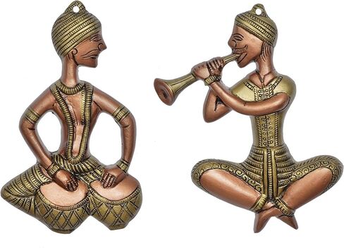 مجموعة من قطعتين من الموسيقيين معلقة على الحائط معدنية باللونين البني والذهبي in Kuwait