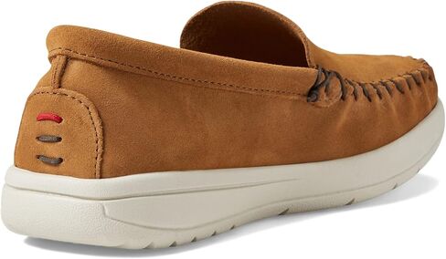 Minnetonka Men's Discover Classic Moccasin in Saudi Arabia