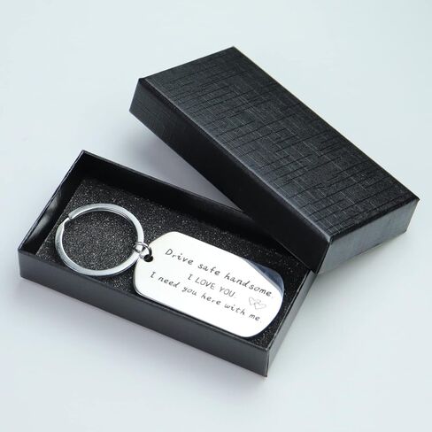 سلسلة مفاتيح رائعة بعبارة «I Need You Here With Me» مناسبة كهدية للصديق والزوج والاب وعيد الميلاد وعيد الحب والكريسماس وعيد الاب، مقاس S in Kuwait