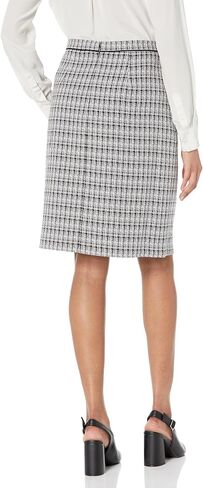 Women's Tweed Framed Jacket/Skirt Suit in Saudi Arabia