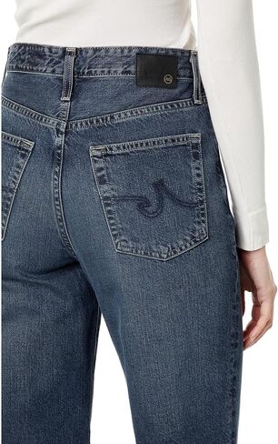 كورا شاهقة وواسعة الساق في القصر in Kuwait