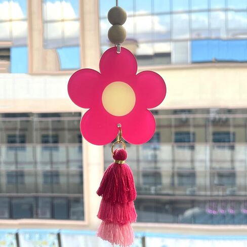 حلية سيارة على شكل زهرة، إكسسوارات سيارة ديزي، ديكورات سيارة للنساء، شماعة سيارة بشرابة زهرة ديزي، زينة معلقة للسيارة، ملحقات مرآة الرؤية الخلفية، ديكور لطيف للسيارة in Saudi Arabia