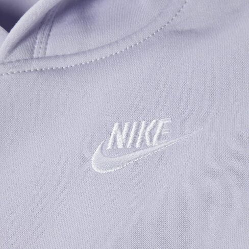 بلوفر بغطاء رأس صوف من Nike NSW Club (للأطفال الكبار) أرجواني أوكسجيني/أبيض SM (للأطفال الكبار) in Saudi Arabia