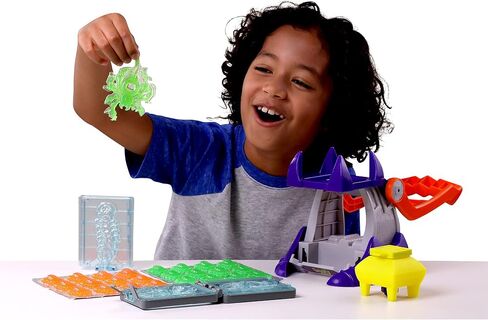 zezego Creepy Crawlers Alien Bug Creator Playset in Saudi Arabia