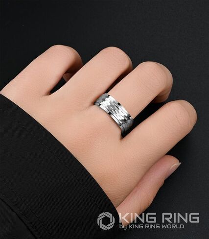 حلقات King Ring مقاس 8 مم مطروقة - خواتم رجالية من الفولاذ المقاوم للصدأ مصقول للغاية - مصممة في الولايات المتحدة الأمريكية in Kuwait