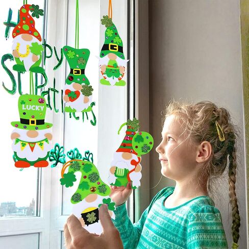 Winlyn 24 مجموعة من زخارف عيد القديس باتريك جنوم شامروك الحلي DIY St. Pat's Craft Kits متنوعة محظوظ أربع أوراق البرسيم الأيرلندية شامروك ملصقات رغوة للأطفال الفصول الدراسية النشاط المنزلي مشروع فني in Saudi Arabia