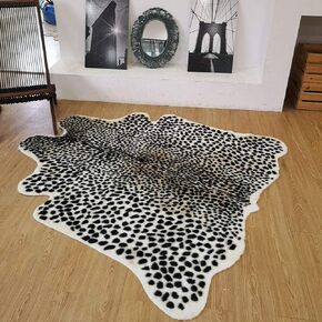 Faux Cowhide Area Rug, Sika Deer Print Hide Rug Faux Fur Animals Mat Carpet for Home,Livingroom (3.3x3ft)