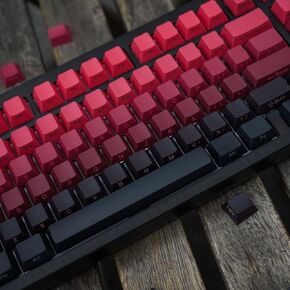 أغطية مفاتيح PBT - 139 مفتاحًا 65 بالمائة من أغطية المفاتيح المخصصة المطبوعة على الجانب، مجموعة أغطية مفاتيح متدرجة باللون الأحمر والأسود، ملف تعريف الكرز مناسب للوحة المفاتيح الميكانيكية 60/61/68/75/87/104% in Kuwait