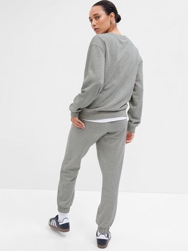 GAP Women's Relaxed Fit Fleece Crew in Saudi Arabia