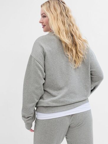 GAP Women's Relaxed Fit Fleece Crew in Saudi Arabia