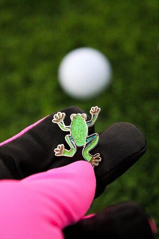 Mulligan Hooligan Golf Ball Marker + Magnetic Hat Clip, Funny and Unique Golf Gift, Premium Quality, The Perfect for Your Favorite Golfer, Golf Accessories for Any Occasions in Saudi Arabia