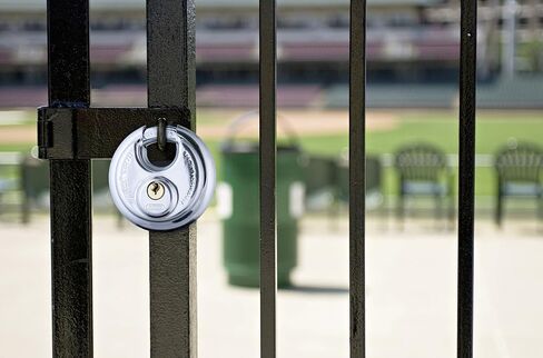 ABUS 28/60 Diskus Hardened Steel Padlock Keyed Alike in Saudi Arabia