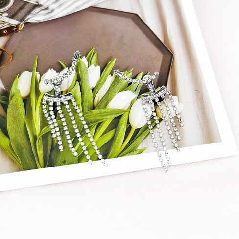 أقراط شرابة فضية من حجر الراين للنساء طويلة لامعة من حجر الراين شرابة للحفلات الراقصة أقراط من حجر الراين أقراط لحفلات الزفاف والحفلات الراقصة ملابس هدايا مجوهرات in Kuwait