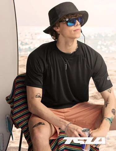 قمصان سباحة Rashguard للرجال من TSLA، حماية من الأشعة فوق البنفسجية 50+ سريعة الجفاف، ملاءمة مريحة قابلة للتمدد، درزات مسطحة، الرياضات الخارجية والمائية، تدفق أسود وفحمي، مقاس XX-Large in Kuwait