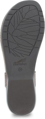 صندل Dansko Reece للنساء - نعل خارجي مطاطي خفيف الوزن لارتداء طويل الأمد - أحذية كاجوال متعددة الاستخدامات مع حزام لاصق وحلقة in Kuwait