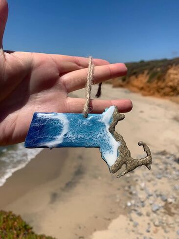 Seashore State Christmas Ornament, Ocean and Beach Inspired Decor for Home and Office Resin Ornament with Real Sand (California) in Saudi Arabia