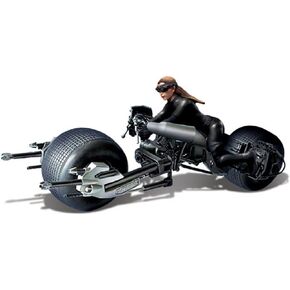 Moebius The Dark Knight Rises: Batpod with Catwoman 1:18 Model Kit