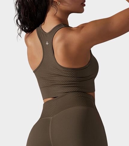 حمالة صدر رياضية للنساء من Orolay بدون خياطة حمالة صدر لليوجا بدون سلك وظهر متسابق للتمرين في صالة الألعاب الرياضية مع وسادات قابلة للإزالة in Kuwait