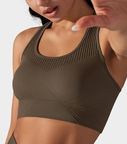 حمالة صدر رياضية للنساء من Orolay بدون خياطة حمالة صدر لليوجا بدون سلك وظهر متسابق للتمرين في صالة الألعاب الرياضية مع وسادات قابلة للإزالة in Kuwait