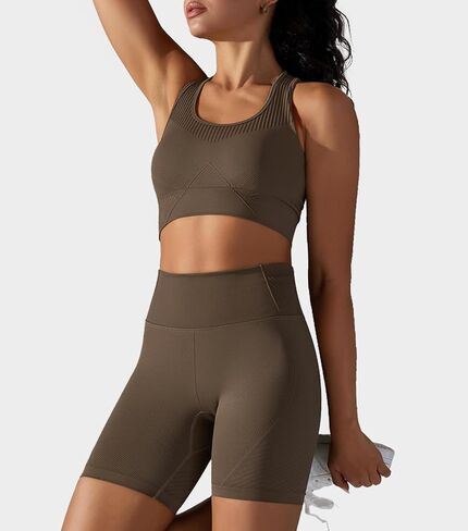 حمالة صدر رياضية للنساء من Orolay بدون خياطة حمالة صدر لليوجا بدون سلك وظهر متسابق للتمرين في صالة الألعاب الرياضية مع وسادات قابلة للإزالة in Kuwait