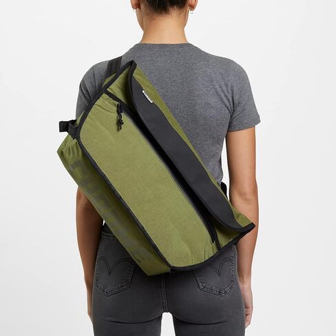 حقيبة Chrome Industries Simple Messenger - حقيبة لابتوب 13 بوصة، مقاومة للماء، MD-Medium، 15 لتر in Kuwait