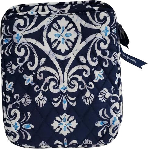 Vera Bradley Cotton Front Zip Wristlet in Saudi Arabia