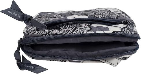 Vera Bradley Cotton Front Zip Wristlet in Saudi Arabia