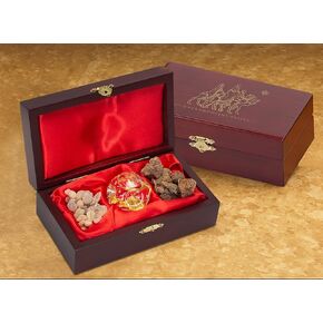 مجموعة صندوق واحد قياسية من اللبان الذهبي والمر in Kuwait