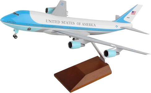 Daron Skymarks Air Force One VC25 مع مجموعة نماذج وحامل خشبي للأطفال من الجنسين (مقياس 1/200) in Saudi Arabia
