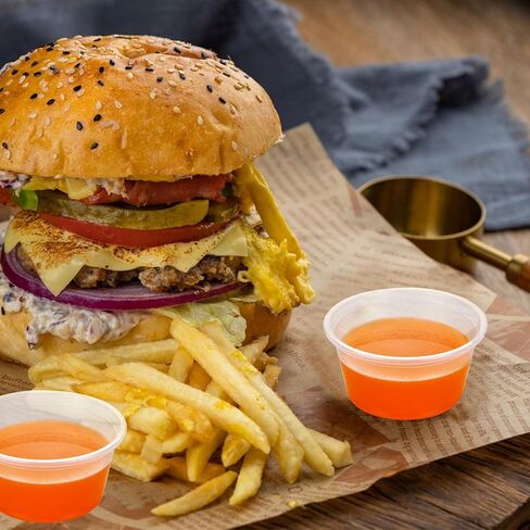 [500 مجموعة - 2 أونصة] أكواب جيلو شوت أكواب بلاستيكية مع أغطية، حاويات بهارات صغيرة، أكواب صلصة غمس للاستعمال مرة واحدة لتتبيل السلطة، أكواب سوفلي شفافة للسوفليه، عينات الطعام، الغداء، البار in Kuwait