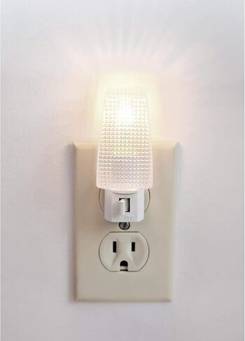 Westinghouse 5510800 0.5 (4-Watt Equivalent) C7 Frosted, Candelabra Base, 2 Pack LED Light Bulbs, 2 Count (Pack of 2) in Saudi Arabia