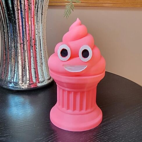 جائزة Poop Emoji - بطول 15.24 سم - تتميز برموز تعبيرية صلبة على عمود مع عيون وفم مطلية - جائزة أو هدية مثالية - مصنوعة يدويًا مع تصنيع إضافي (ذهبي) in Kuwait