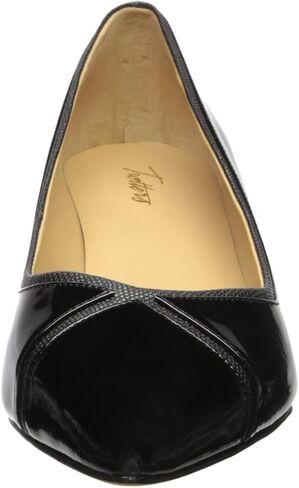 Trotters Women's Kelsey Dress Pump in Saudi Arabia