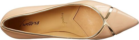 Trotters Women's Kelsey Dress Pump in Saudi Arabia