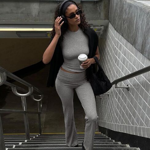 طقم سراويل نسائية من GTETKDE مكون من قطعتين ببطانة مزدوجة طقم سراويل مضيئة وزي أساسي قصير بيجامات غير رسمية in Kuwait