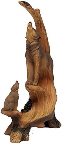 شخصية منحوتة من البوليستون مرسومة يدويًا على شكل ذئب وجرو in Kuwait