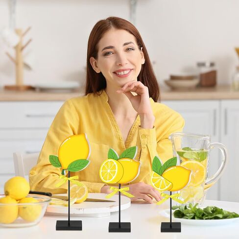 3 قطع منضدية خشبية ليمونية صيفية لديكور المنزل، علامة طاولة خشبية ليمونية، قطعة مركزية خشبية ريفية، قطعة مركزية ليمونادة طازجة طويلة القامة، ديكورات للمطبخ الريفي في المزرعة in Kuwait