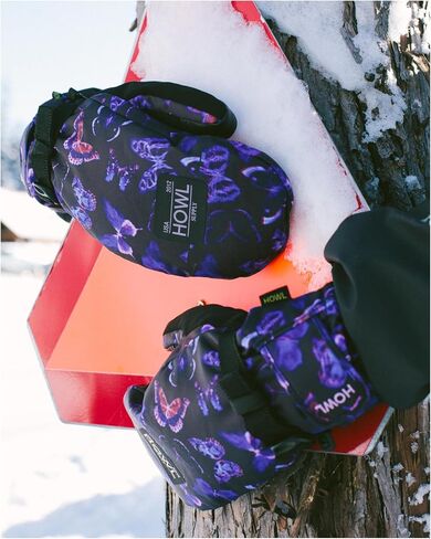 HOWL Fairbanks Snowboard Mitten in Saudi Arabia