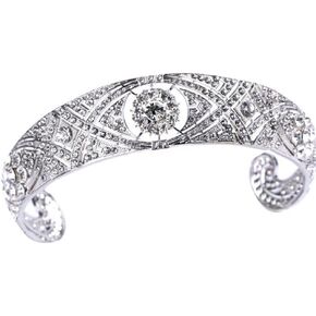Elegant Vintage Replica of Princess Meghan Tiara Crown with Rhinestones