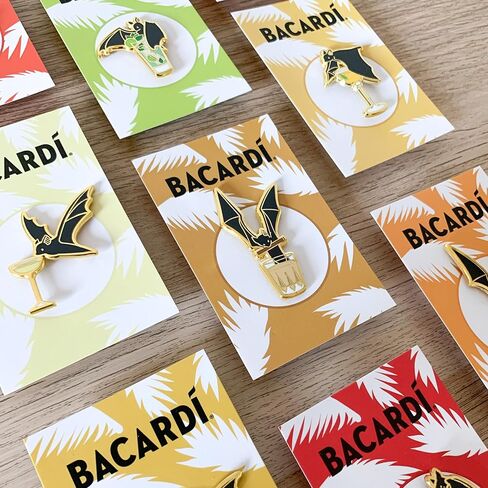 دبابيس المينا كوكتيل باكاردي لمآزر النادل، والسترات، وحقائب الظهر والمحافظ، والقميص وطية صدر السترة البدلة، وشارات الأزرار بروش الأزياء والمجوهرات in Kuwait