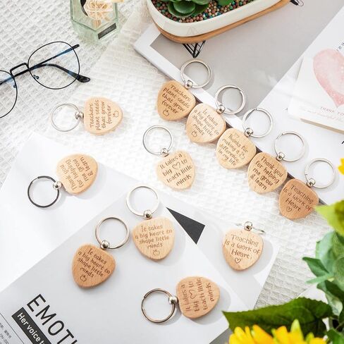 Huquary 30 Pieces Thank You Gift Teacher Gift Wooden Appreciation Keychain Gift for Women Men Teacher Gifts Heart Charm Wooden Keychains Bulk for Teachers' Day Birthday Teacher Appreciation Week in Saudi Arabia