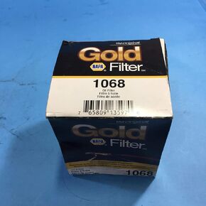 1068 NAPA Gold Oil Filter replaces Allis Chalmers 71650954 Bosch 72104