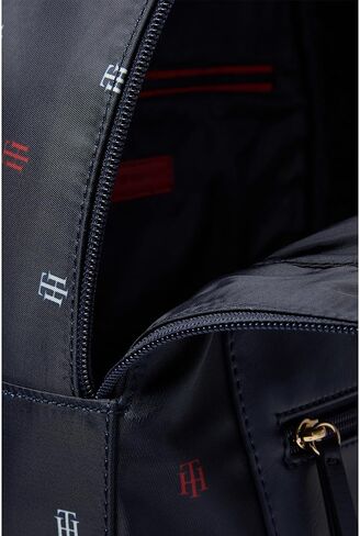 حقيبة ظهر Tommy Hilfiger Alexis II Smalldome من النايلون Serif Critter Tommy Navy/Tommy Red/Ivory One Size in Saudi Arabia
