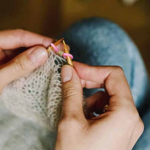 200 Pcs Knitting Needle Stoppers, Knitting Needle Hugger Colorful Knitting Needles Point Protectors Needle Tip Stoppers Stitch Stoppers for Knitting Needles Crocheting Projects in Kuwait