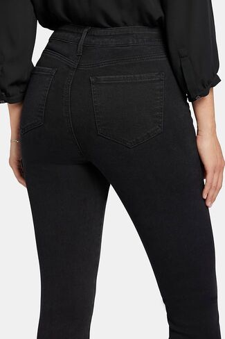 حذاء نسائي من NYDJ Le Silhouette Hr Ami سكيني صغير الحجم in Kuwait