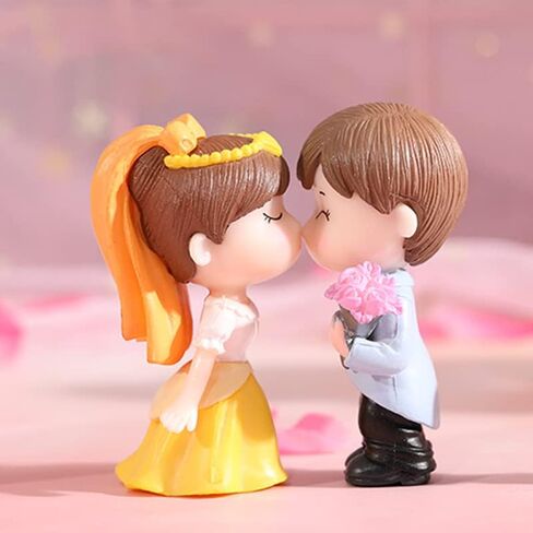 4 Pcs Couple Cake Topper Wedding Cake Toppers Couple Figurines Bride and Groom Cake Topper for Party Decorations in Saudi Arabia